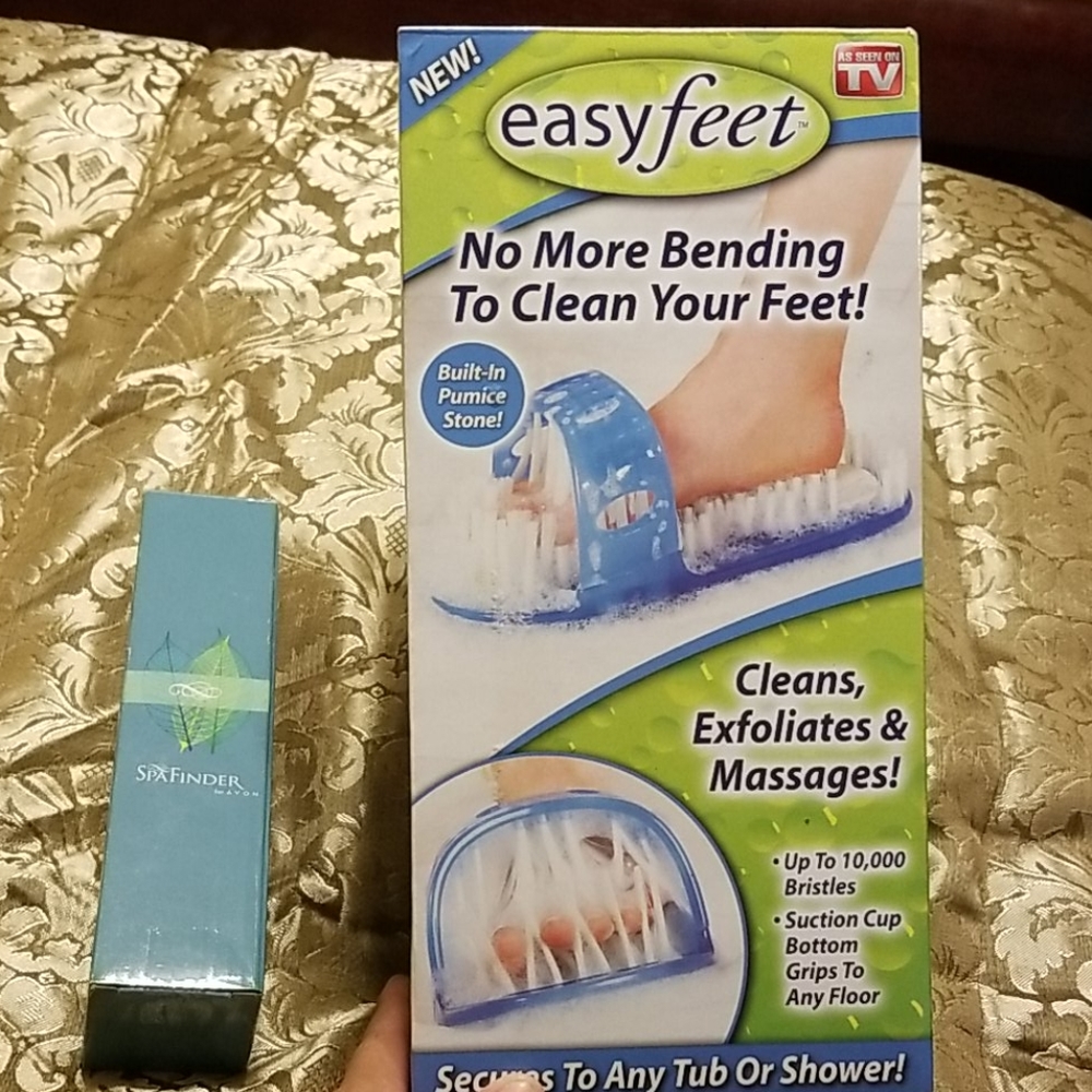 BRAND NEW foot scrubber by Easyfeet!!